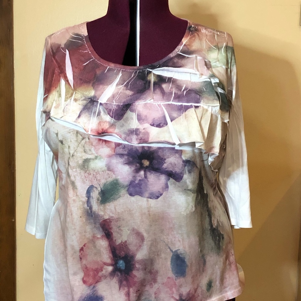 Long sleeve knit shirt